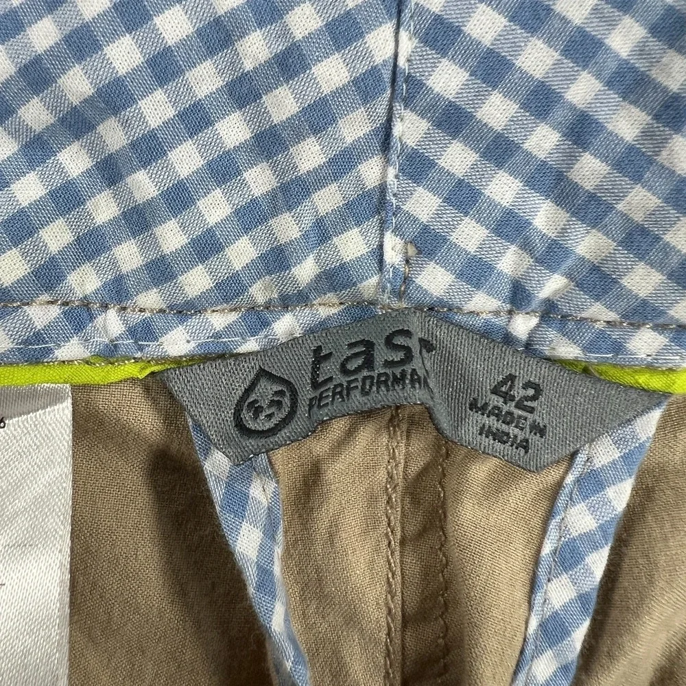 Tasc Performance Shorts Mens Size 42 Beige Chino Bamboo Blend‎ Casual Golf